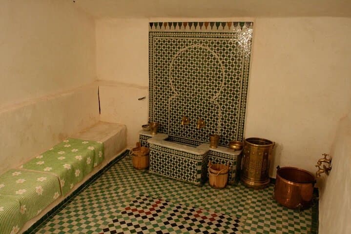 Expérience de hammam traditionnel local à Rabat Médina