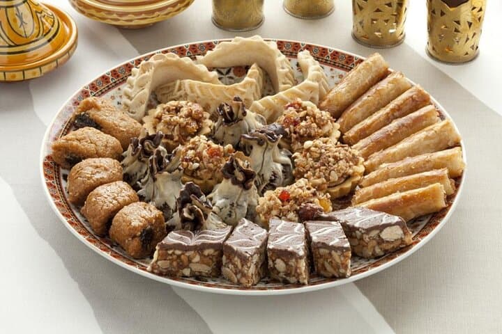 Cours de Cuisine avec Atelier Pain et Pâtisserie à Fès