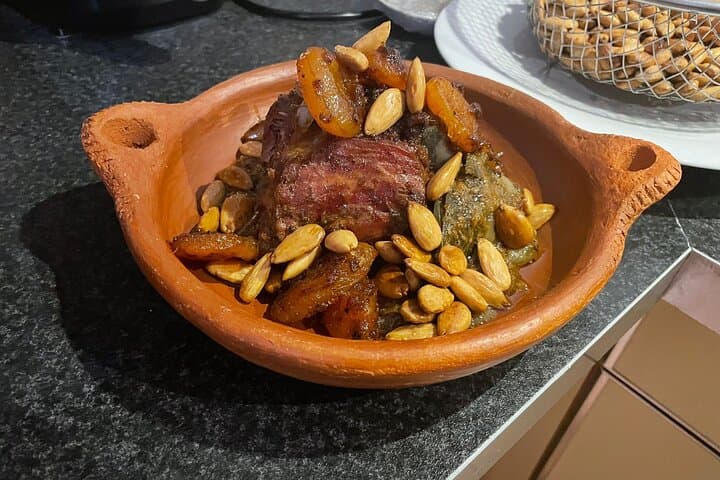 Cours de Cuisine avec Atelier Pain et Pâtisserie à Fès