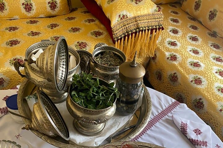 Cours de Cuisine avec Atelier Pain et Pâtisserie à Fès