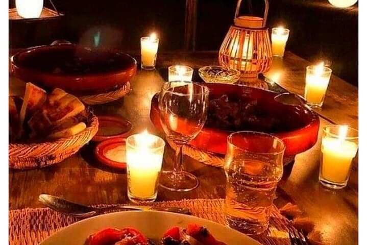 Dîner spectacle dans le désert d'Agafay avec quad et chameaux