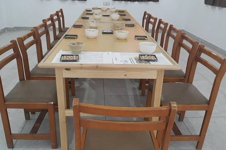 Atelier de poterie et de mosaïque à Fès animé par des artisans locaux