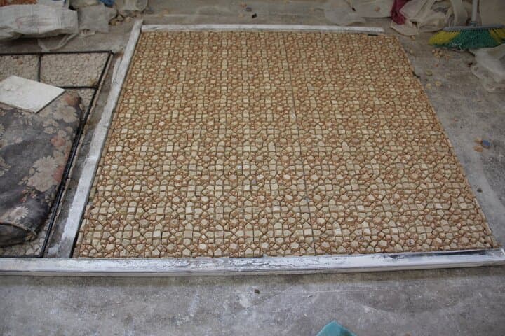 Atelier de poterie et de mosaïque à Fès animé par des artisans locaux