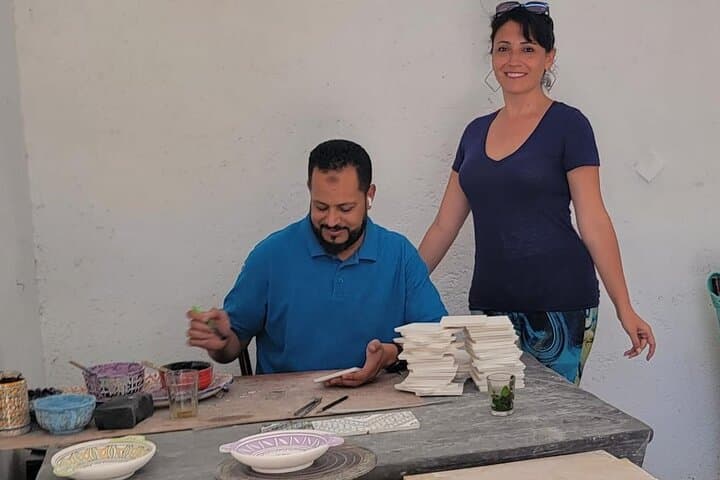 Atelier de poterie et de mosaïque à Fès animé par des artisans locaux