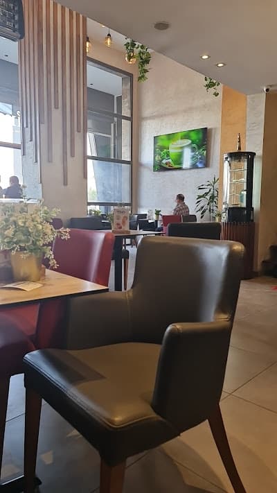 Mim's Coffee & More