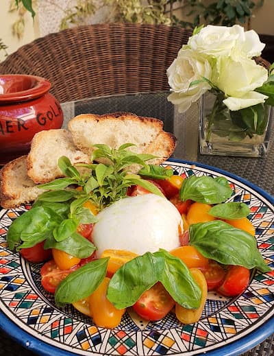 Jungle Rooftop La Pergola - Jazz Bar & Restaurant