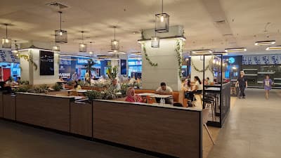 CARRE EDEN SHOPPING CENTER