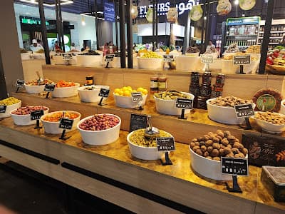 CARRE EDEN SHOPPING CENTER