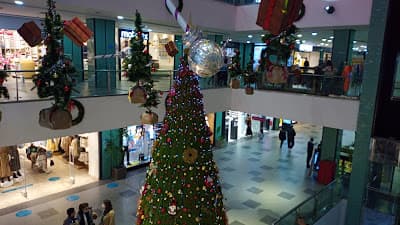 Ryad Square Shopping Center