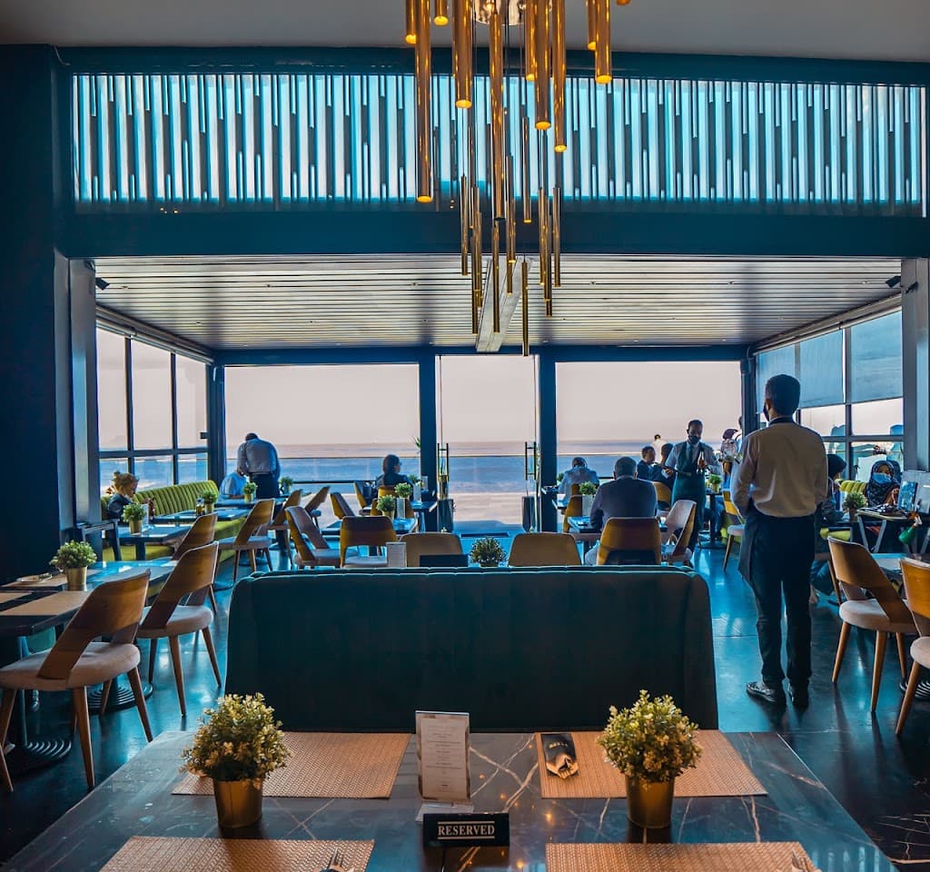 Green Black • Marina