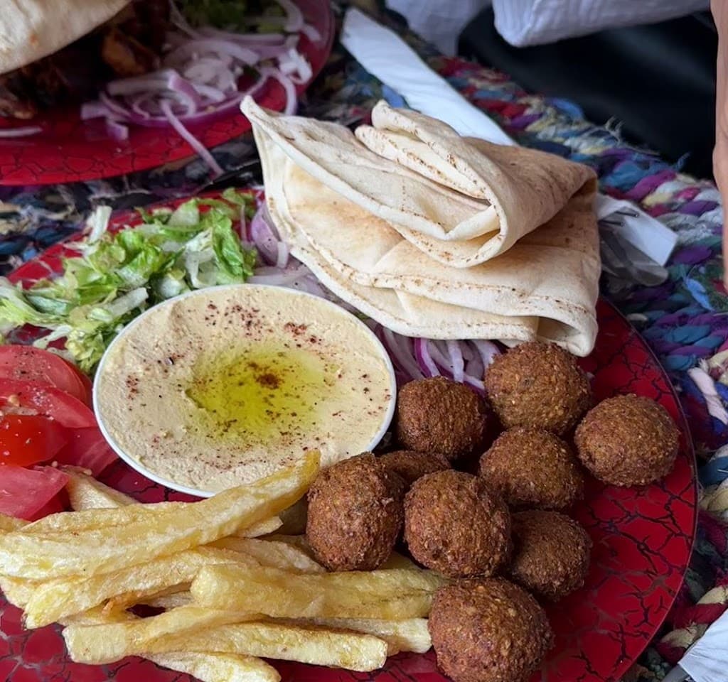 Falafel with Hummus
