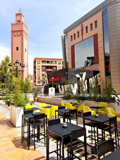 Centre Commercial et Résidentiel du 16 Novembre