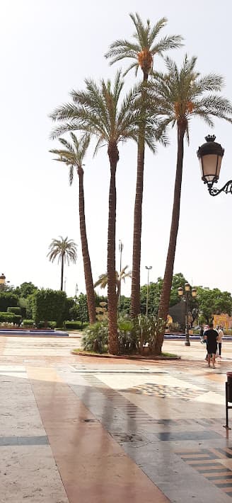 Centre Commercial et Résidentiel du 16 Novembre