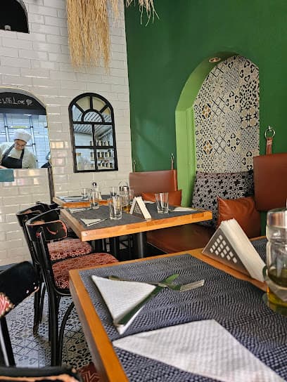 Restaurant corner kitchen